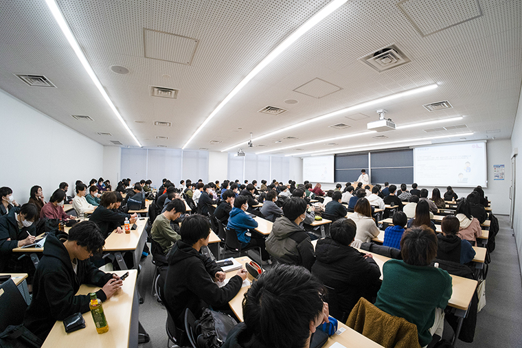 2年生特別講義「大学院進学のススメ」